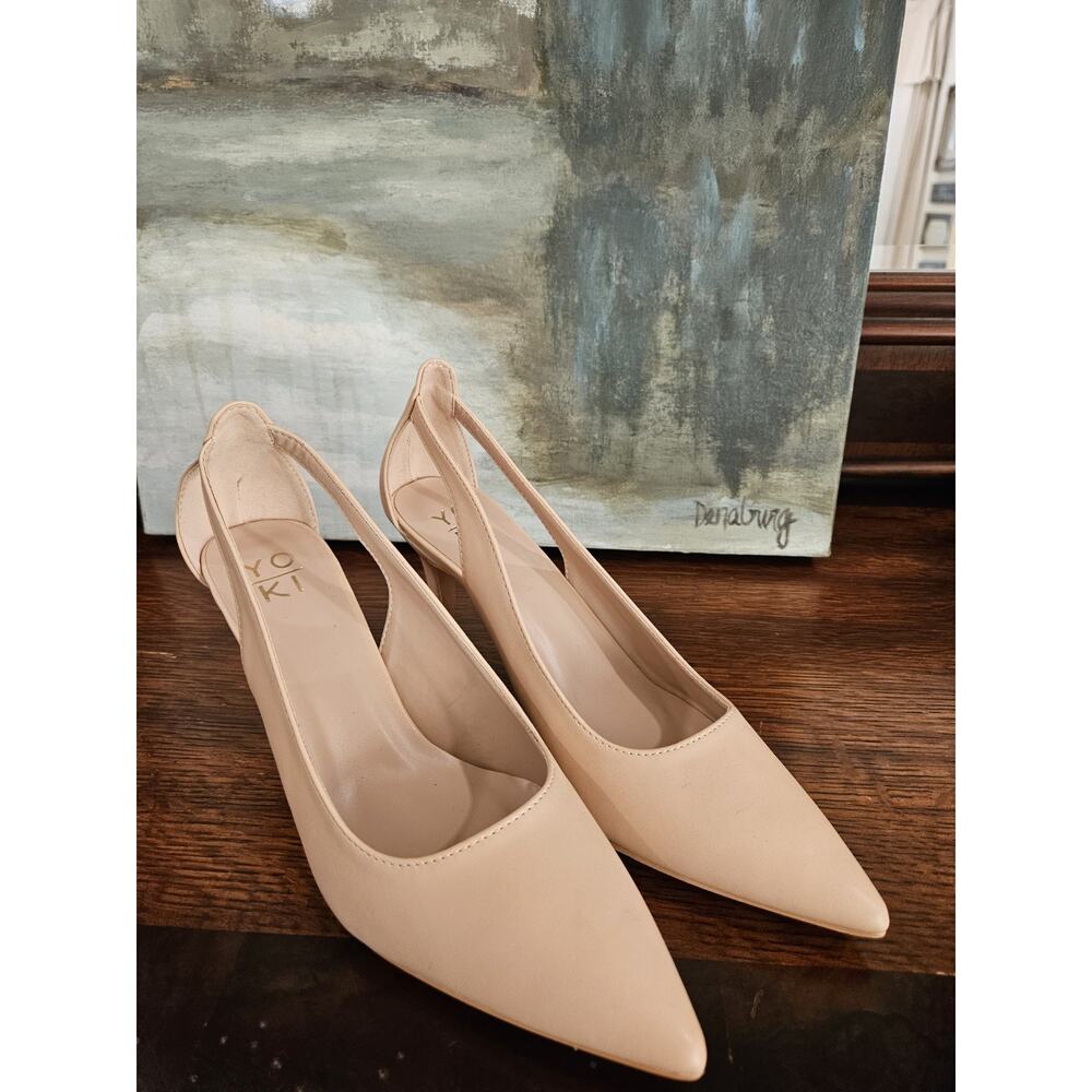 NWOB Yoki Nude Heels Size 11 Closed Toe Pointed Pump